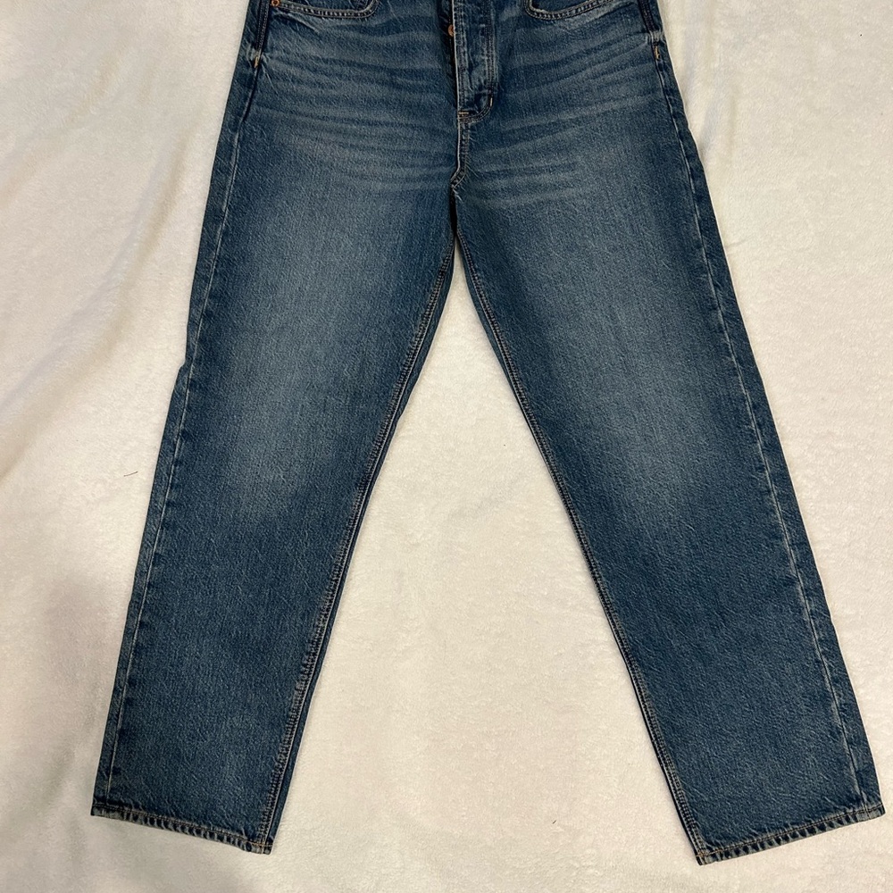 AE Women’s 90’s Boyfriend Blue Jeans